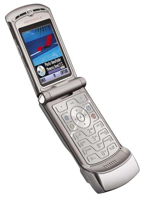 motorola flip phone 2004.